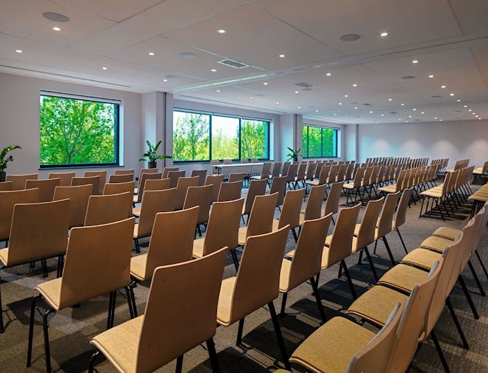 Nasze sale konferencyjne mogą być dowolnie zaaranżowane do twoich potrzeb